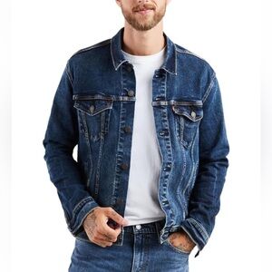 NWT Men’s Levi’s Trucker Jean Jacket Size XL